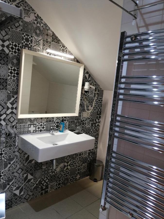 Burgo Hostal Cuentame Evolucion Auto Check In מראה חיצוני תמונה